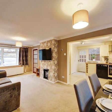 Beautiful Home Close To Town Free Netflix, Wifi Solihull Eksteriør billede